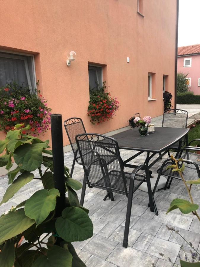 Two Bedroom Apartment Kastav Esterno foto
